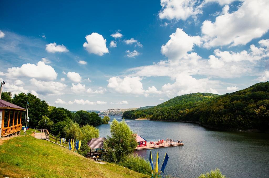 Hotel Yacht Club Mayak Dnistrivka Oda fotoğraf