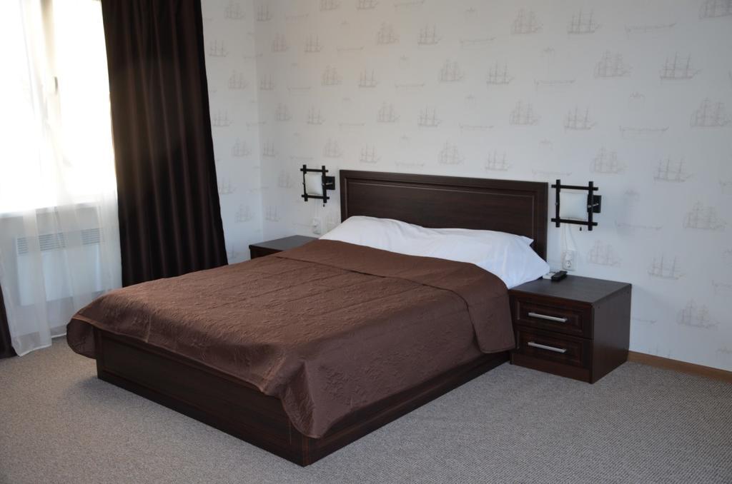 Hotel Yacht Club Mayak Dnistrivka Dış mekan fotoğraf
