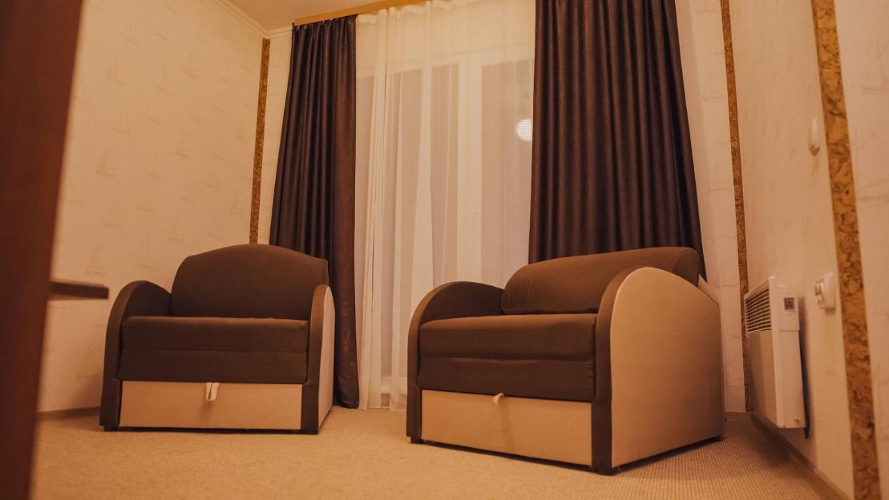 Hotel Yacht Club Mayak Dnistrivka Dış mekan fotoğraf